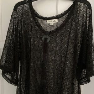 mesh popover with a few scattered tiny black sequins